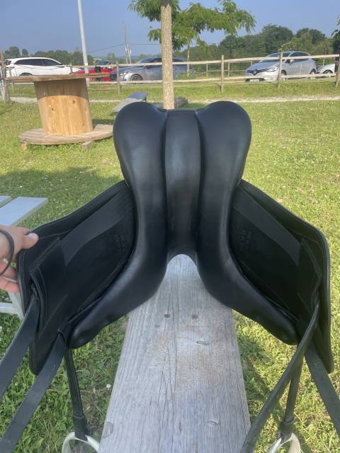 Sella da dressage Aulion  16" - 2019