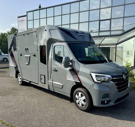 Van per Cavalli Ameline Renault master  2025 Nuovo