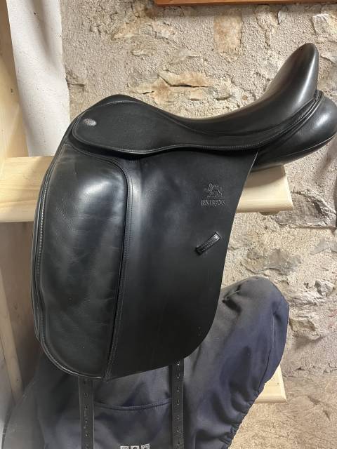 Sella da dressage Fairfax Open seat STD 17.5" - 2019