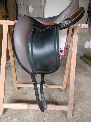 Sella da dressage Gaston Mercier  17" - 2018