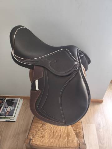 Sella da salto ostacoli  EKUS  17.5" - 2025