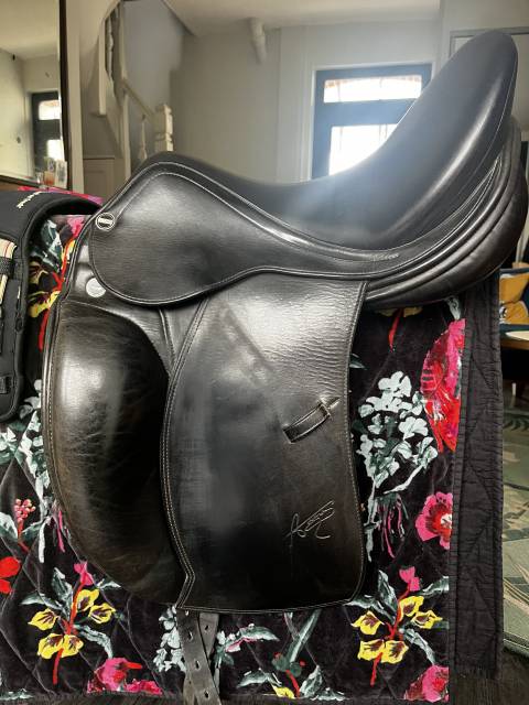 Sella da dressage Erreplus Adelinde 17" - 2015