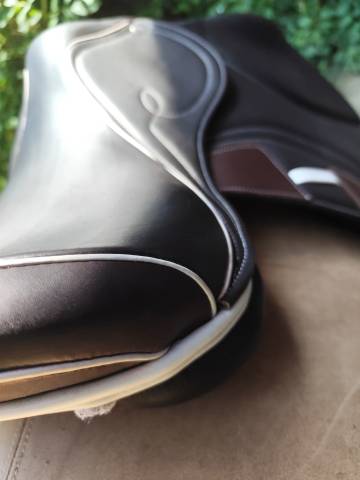 Sella da salto ostacoli  EKUS F3 17.5" - 2025