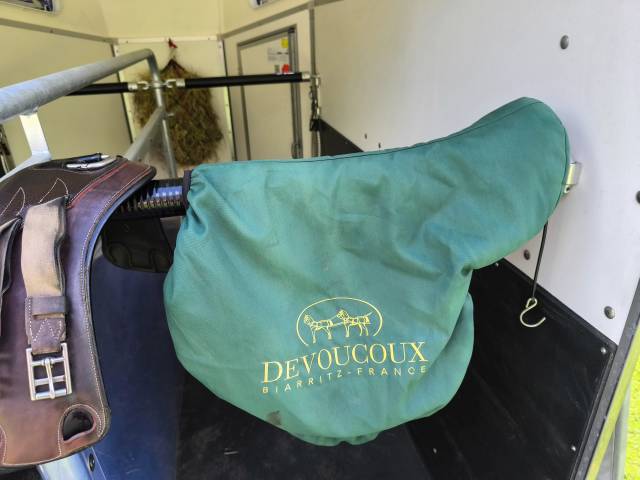 Sella da dressage Devoucoux  17" - 2014