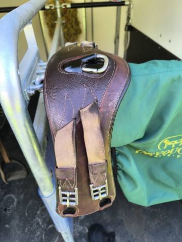 Sella da dressage Devoucoux  17" - 2014