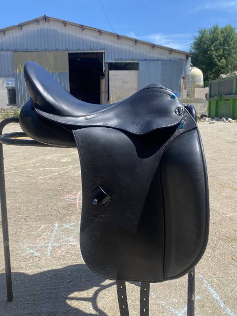 Sella da dressage Stubben  17.5" - 2019