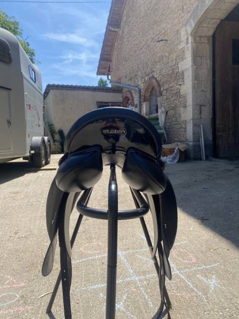 Sella da dressage Stubben  17.5" - 2019