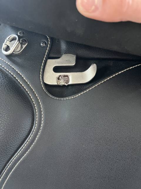 Sella da salto ostacoli Wintec  17" - 2022