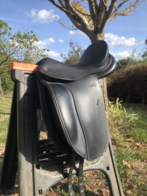 Sella da dressage Tekna  17.5" - 2013