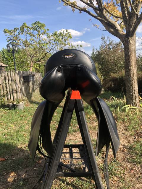 Sella da dressage Tekna  17.5" - 2013