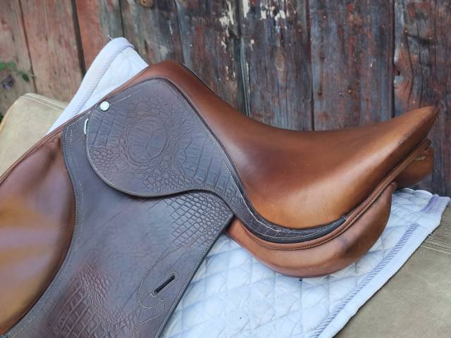Sella da salto ostacoli  Proto en cuir gravé Croco  17.5" - 2016