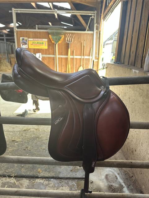 Sella da salto ostacoli CWD  17" - 2021