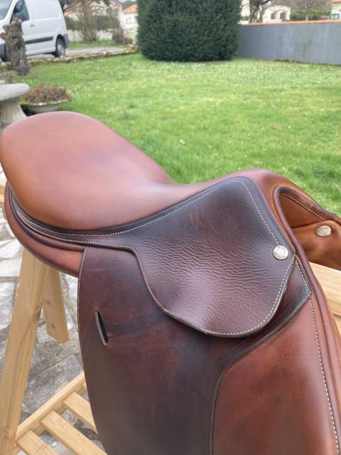 Sella da salto ostacoli Butet  17" - 2013