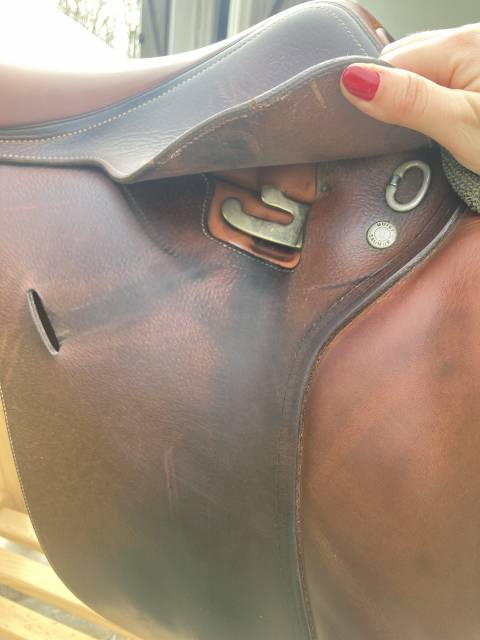 Sella da salto ostacoli Butet  17" - 2013