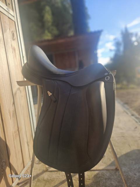 Sella da dressage Equipe  17" - 2024