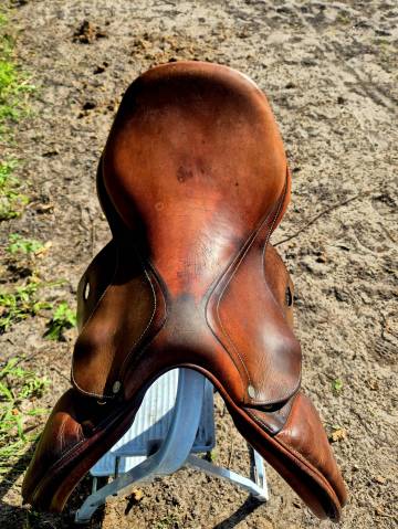 Sella da salto ostacoli Antarès Ancienne connexion  17.5" - 2010