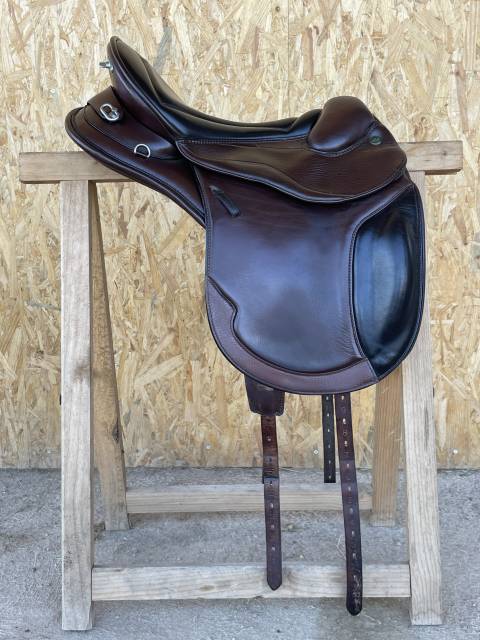 Altra sella Prestige Italia Atena 18" - 2016