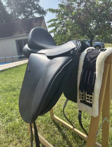 Sella da dressage   17.5" - 2025