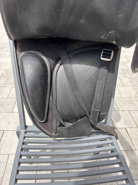 Sella da dressage Bates  17.5" - 2010