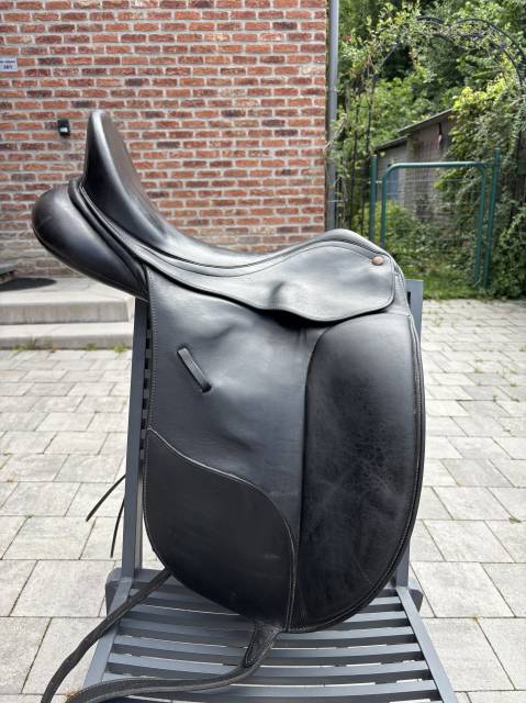 Sella da dressage Bates  17.5" - 2010