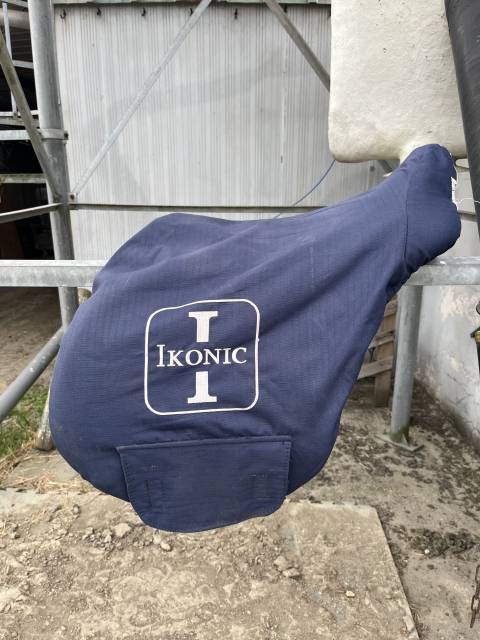 Sella mista Ikonic  17.5" - 2020