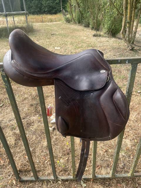 Sella da cross Eric Thomas  17" - 2011