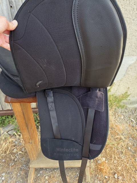 Sella da dressage Wintec  17" - 2025