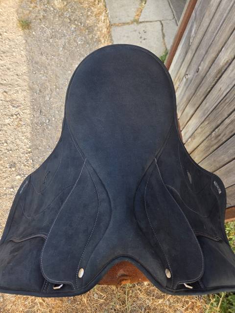 Sella da dressage Wintec  17" - 2025