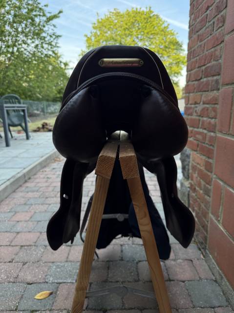 Sella da salto ostacoli Prestige Italia  17" - 2022