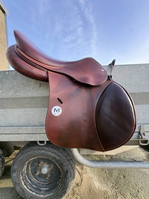 Sella da salto ostacoli Meyer  17.5" - 2022