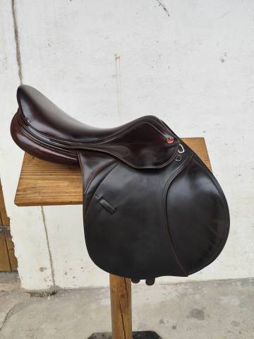 Sella da salto ostacoli Prestige Italia  17" - 2016