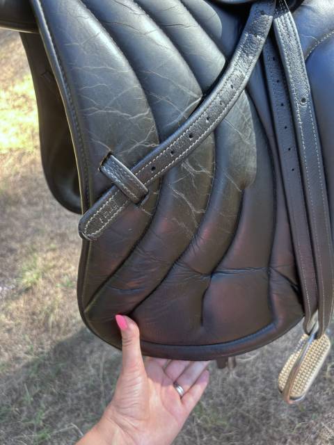 Sella da dressage Eric Thomas  17" - 2017