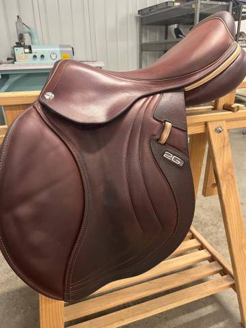 Sella da salto ostacoli CWD  18" - 2023