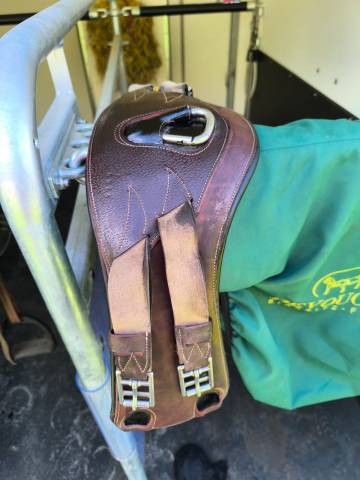 Sella da dressage Devoucoux  17" - 2014