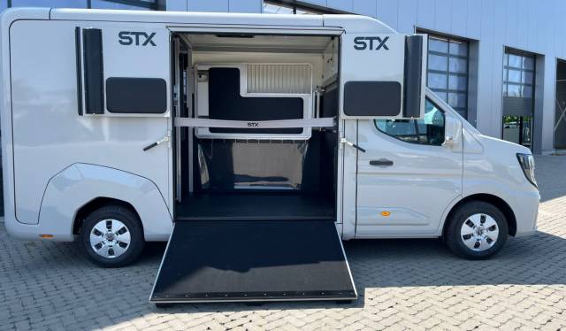Van per Cavalli STX Master 2025 2025 Nuovo