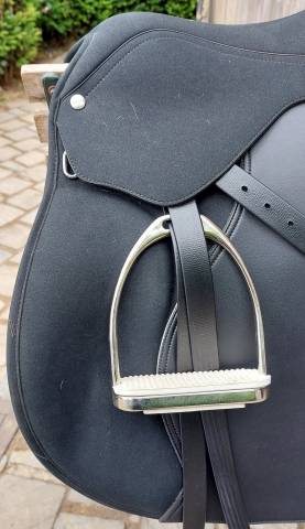 Sella mista Wintec  18" - 2025