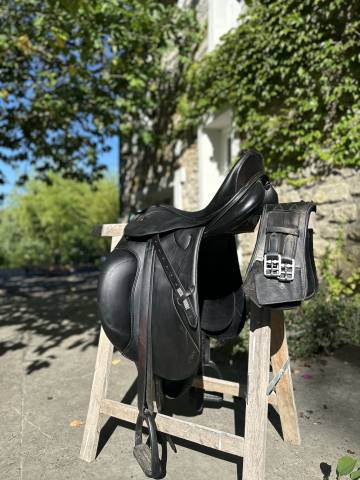 Sella da dressage Prestige Italia  17.5" - 2021