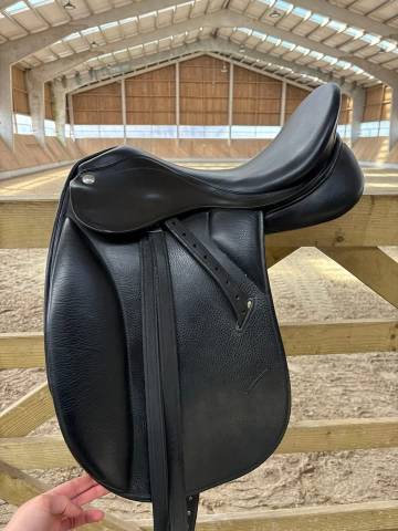 Sella da dressage Zaldi  17.5" - 2019