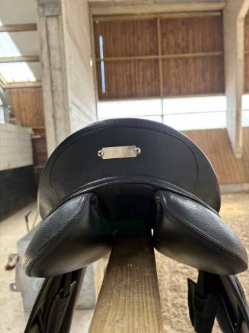Sella da dressage Zaldi  17.5" - 2019