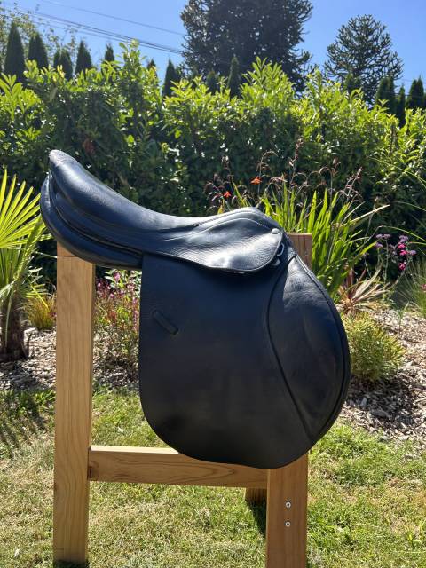 Sella da salto ostacoli Forestier  17" - 2020