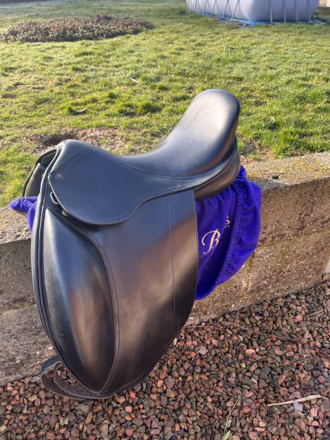 Sella da dressage Mondange  17" - 2018