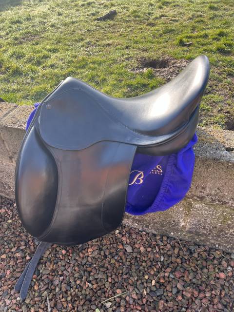 Sella da dressage Mondange  17" - 2018