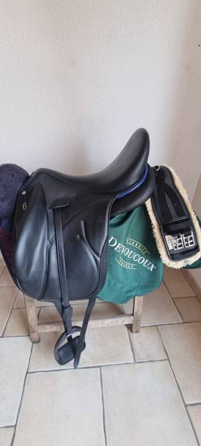 Sella da dressage Devoucoux  18" - 2018