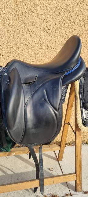 Sella da dressage Devoucoux  18" - 2018