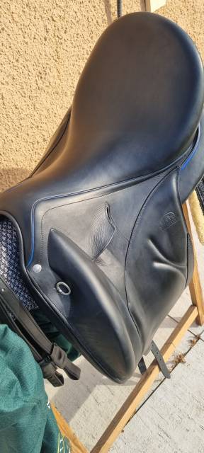 Sella da dressage Devoucoux  18" - 2018