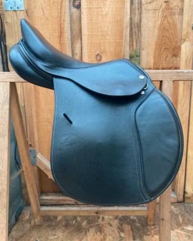 Sella mista Privil&egrave;ge Equitation  17.5" - 2018