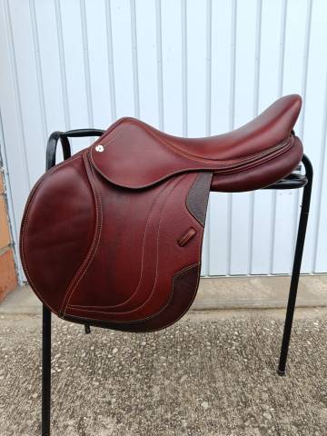 Sella da salto ostacoli CWD SEO2 17.5" - 2020