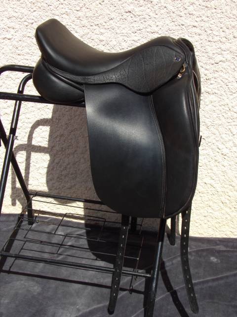Sella da dressage  HULSEBOS 17.5" - 2023