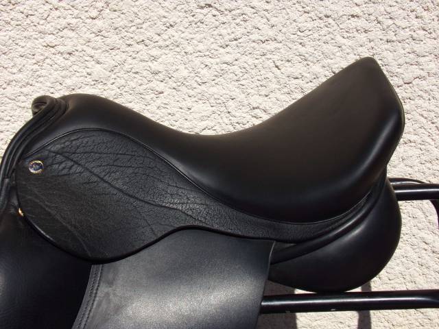Sella da dressage  HULSEBOS 17.5" - 2023