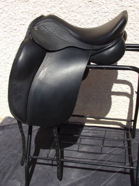 Sella da dressage  HULSEBOS 17.5" - 2023